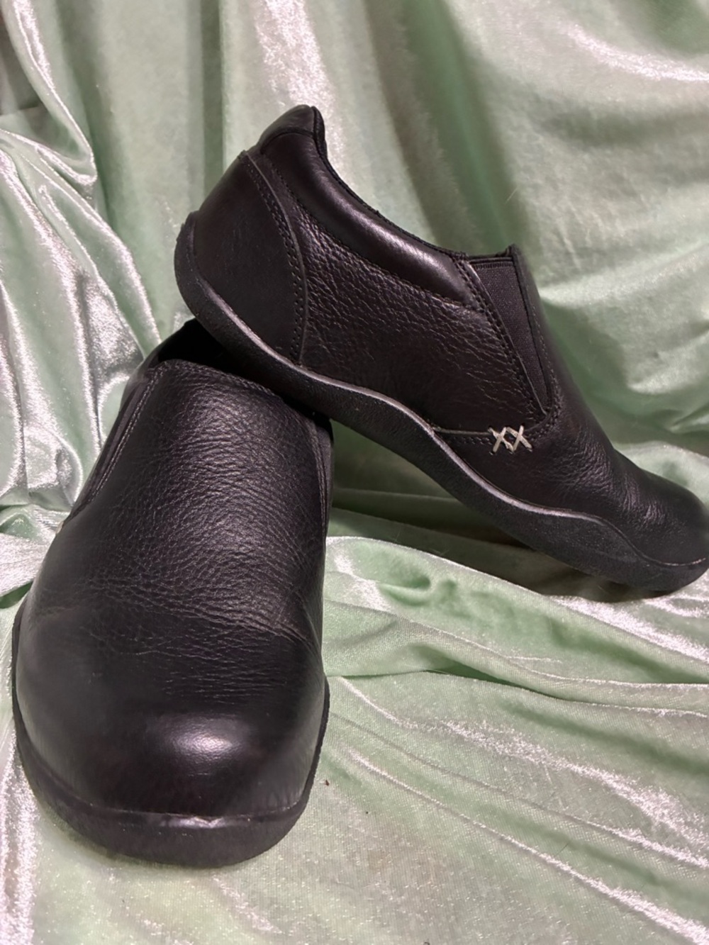 KURU Women's Black Slip-On Leather Flats